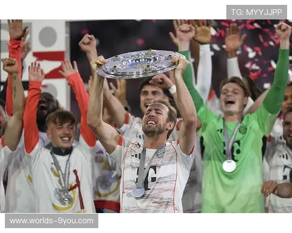 凯恩点射破门，拜仁半场2-0领先葡萄牙体育